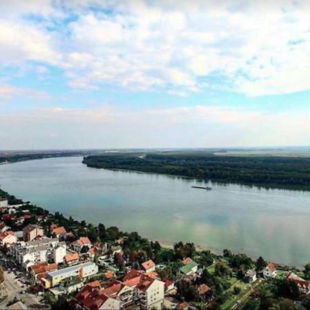 Prenociste Dunav Novi Banovci Dış mekan fotoğraf