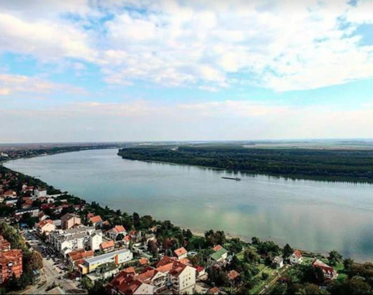 Prenociste Dunav Novi Banovci Dış mekan fotoğraf